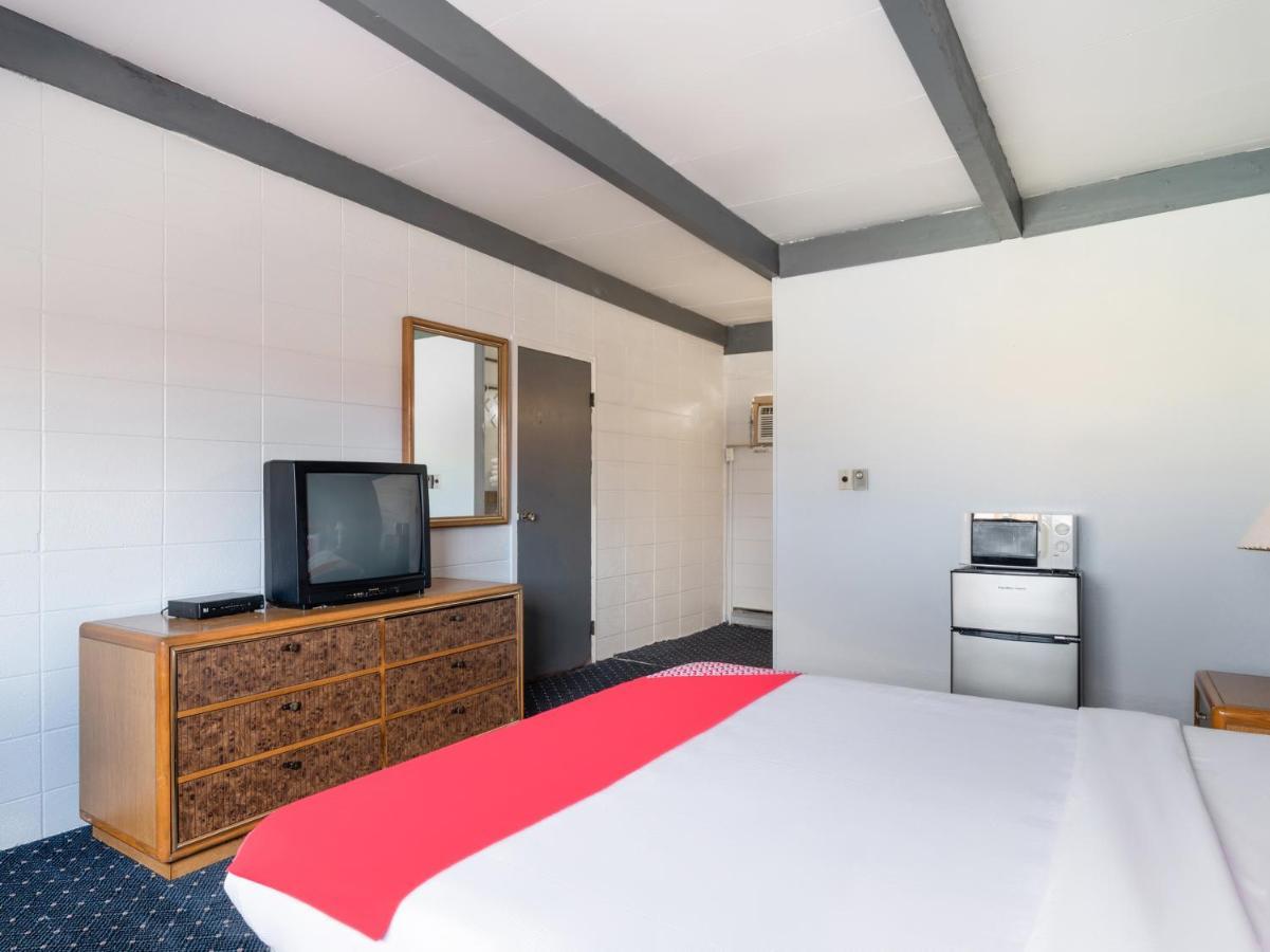 Oyo Hotel Hanksville, Ut Kültér fotó